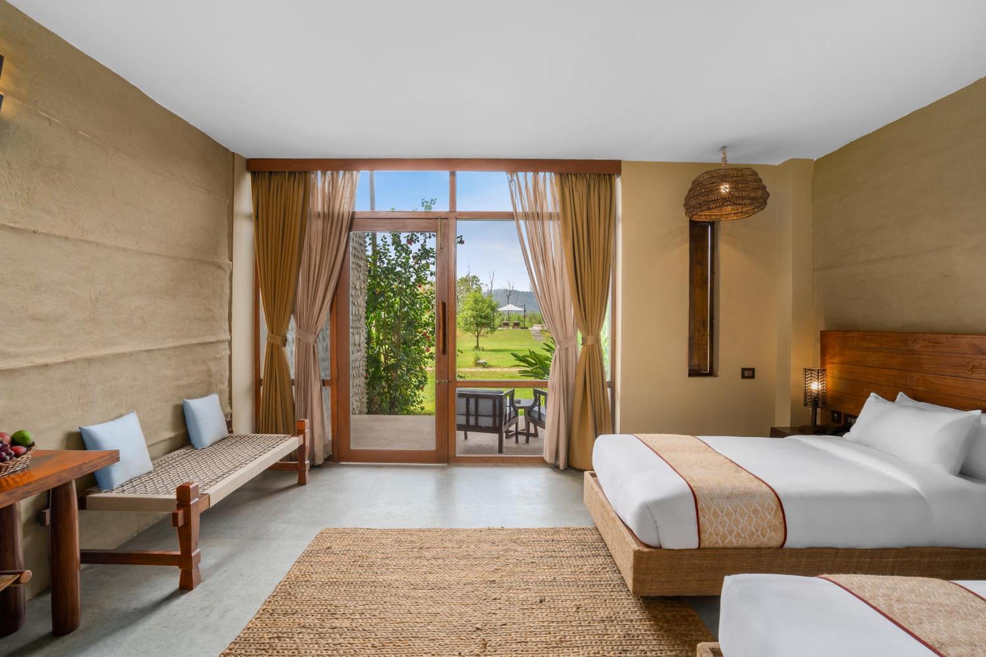 Sanctuary Chitwan National Park Hotel Ngoại thất bức ảnh