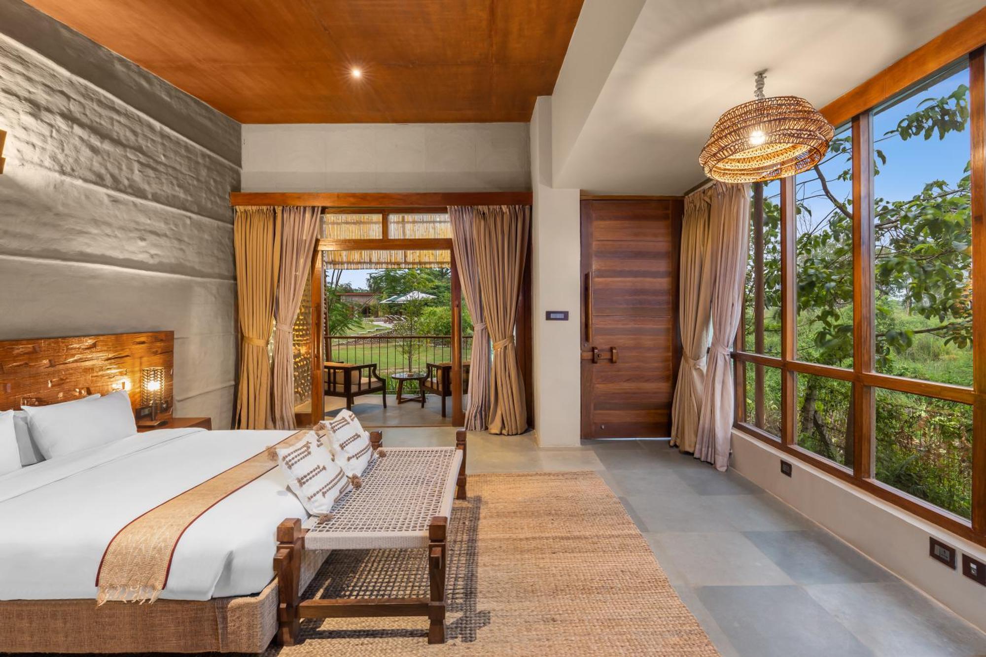 Sanctuary Chitwan National Park Hotel Ngoại thất bức ảnh