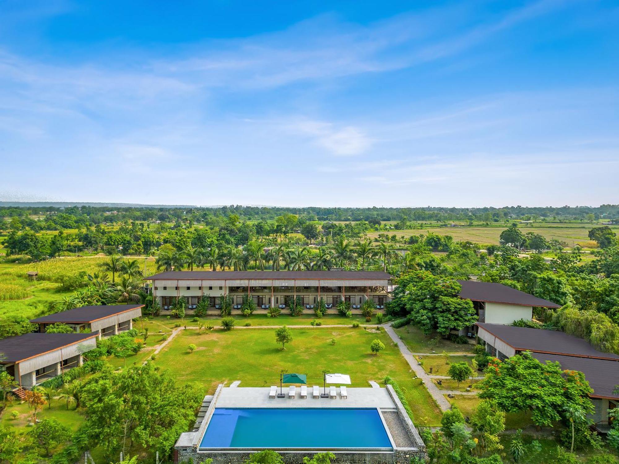 Sanctuary Chitwan National Park Hotel Ngoại thất bức ảnh